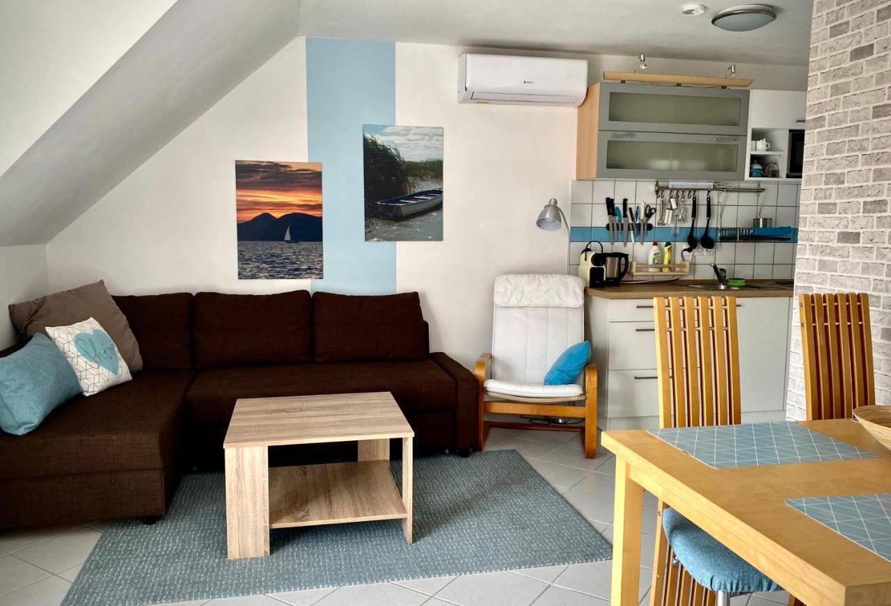 Nefelejcs Apartmanhaz Gyenesdiás Exteriér fotografie