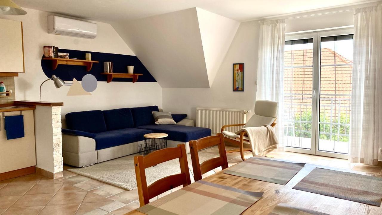 Nefelejcs Apartmanhaz Gyenesdiás Exteriér fotografie